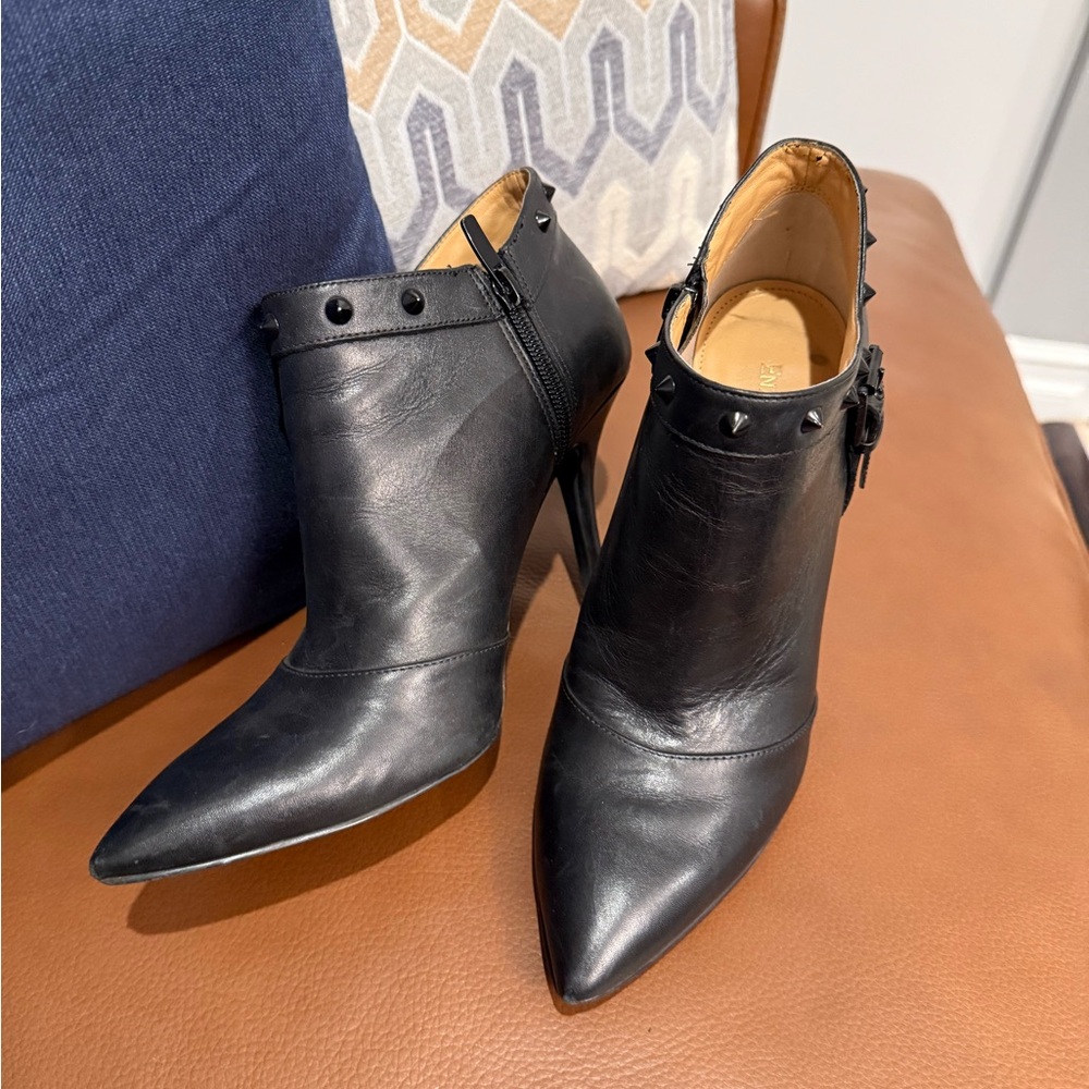 Enzo Angiolini Presley Black Leather Booties 8